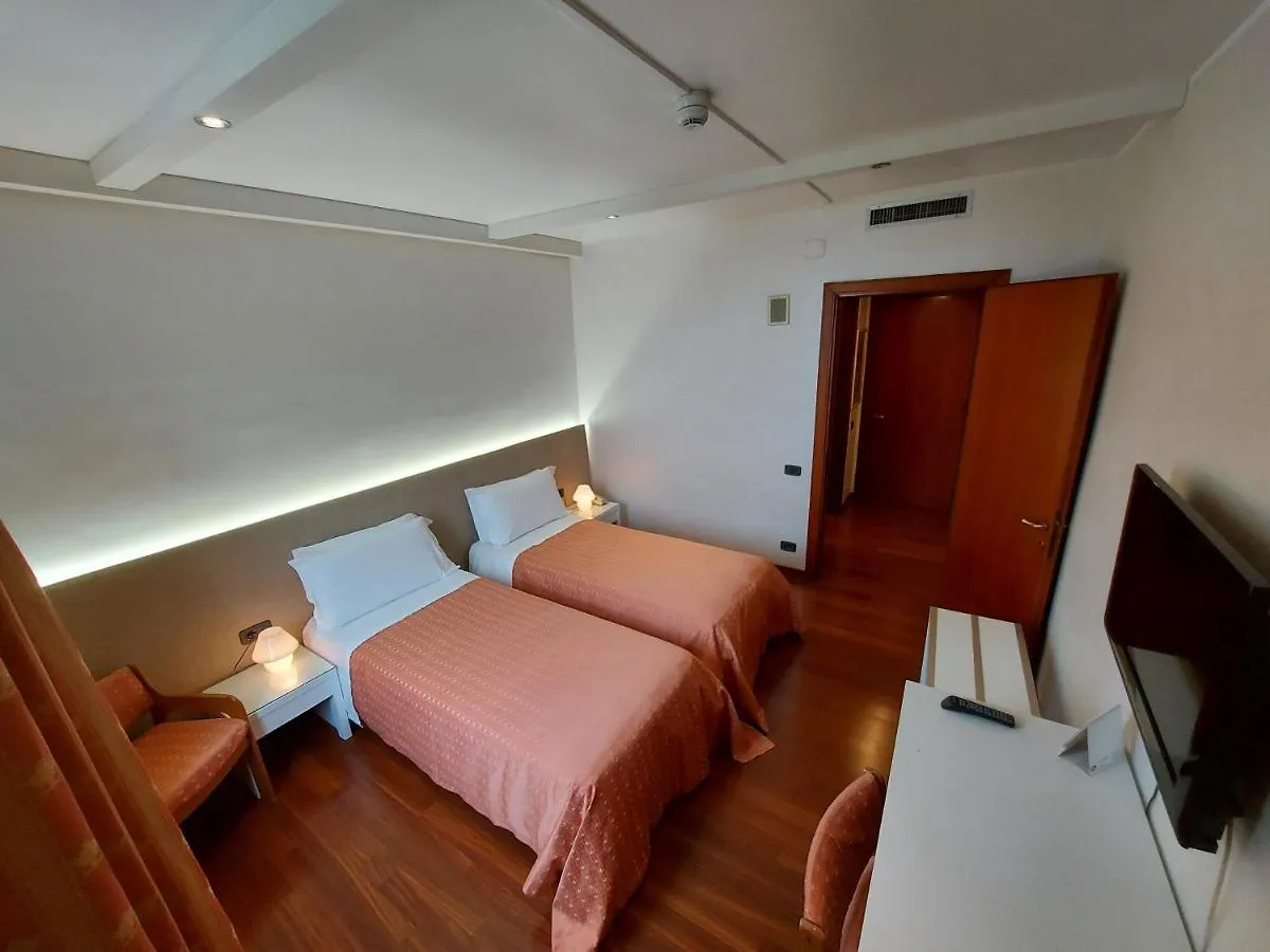 Hotel Posta 77 San Giorgio In Bosco