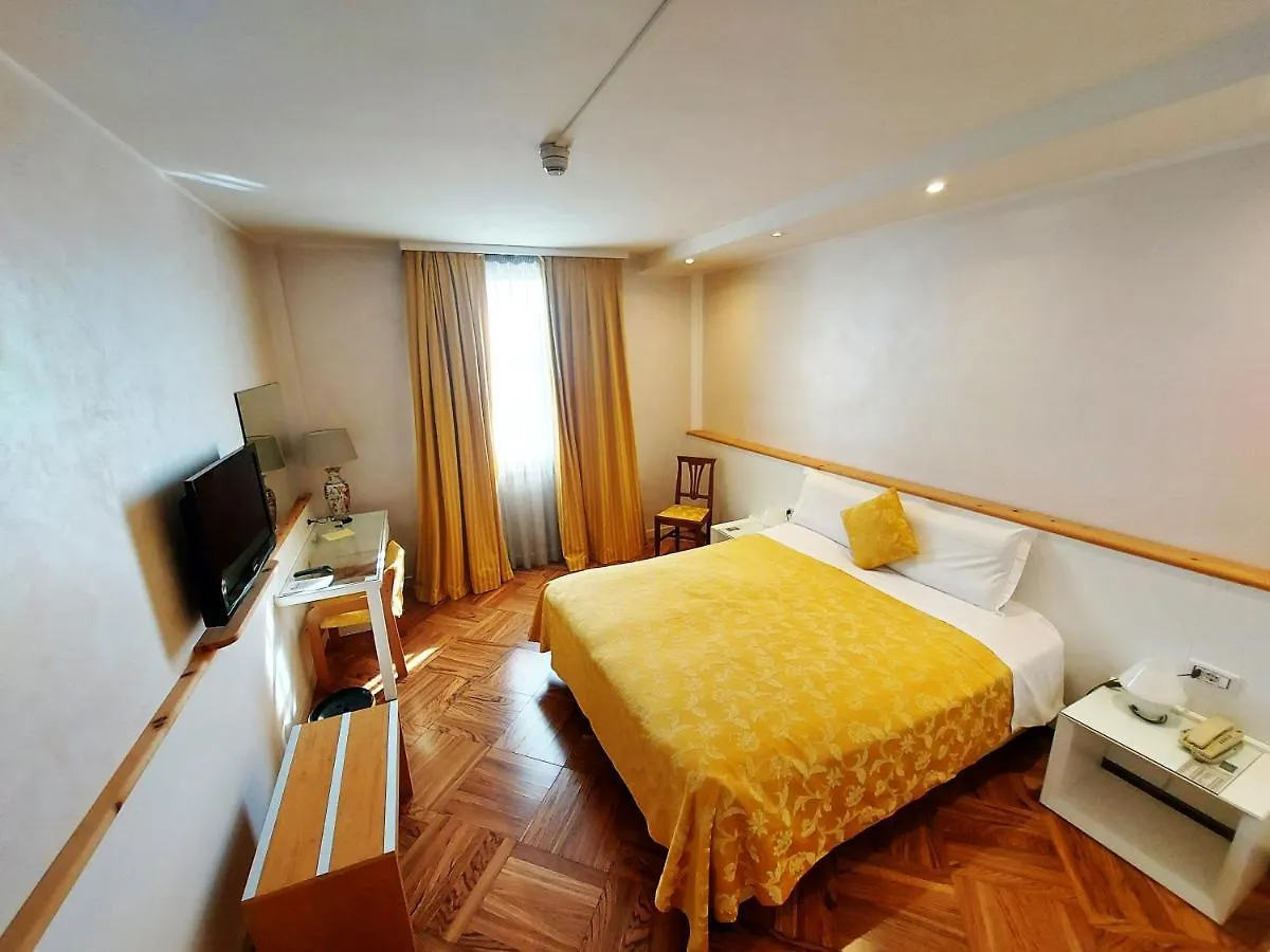 Hotel Posta 77 San Giorgio In Bosco 4*,  Italy
