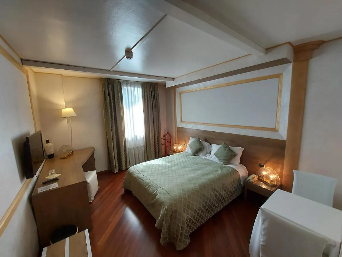 Hotel Posta 77 San Giorgio In Bosco 4*,